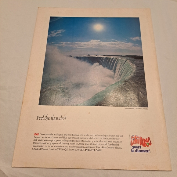 Majesty Magazine Volume 4 No 8 December 1983 Printed In England Royal Family - Picture 6 of 9